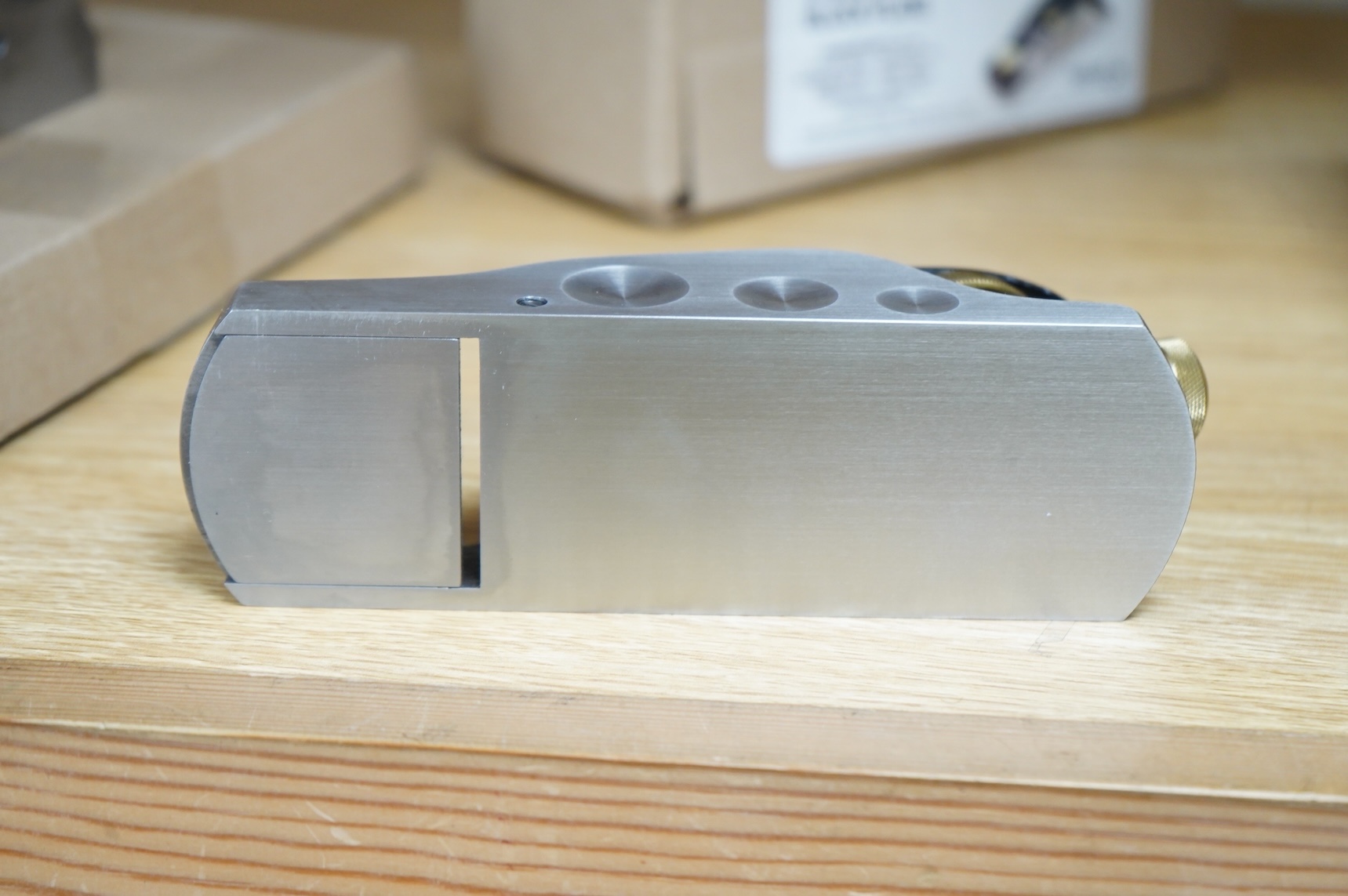 A boxed Veritas standard block plane